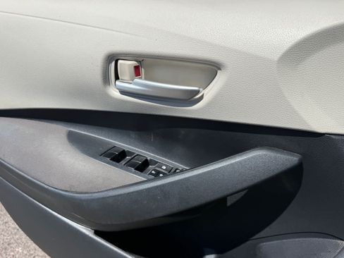 Used 2021 Toyota Corolla LE w/ Carpet Mat Package (TMS) FWD image 15
