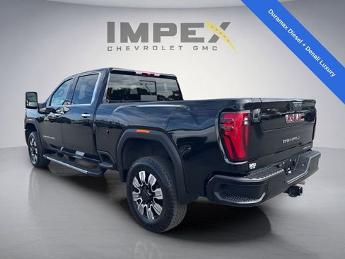 Used 2024 GMC Sierra 3500 Denali AWD/4WD image 3