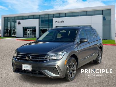 Certified 2023 Volkswagen Tiguan SE w/ Panoramic Sunroof Package
