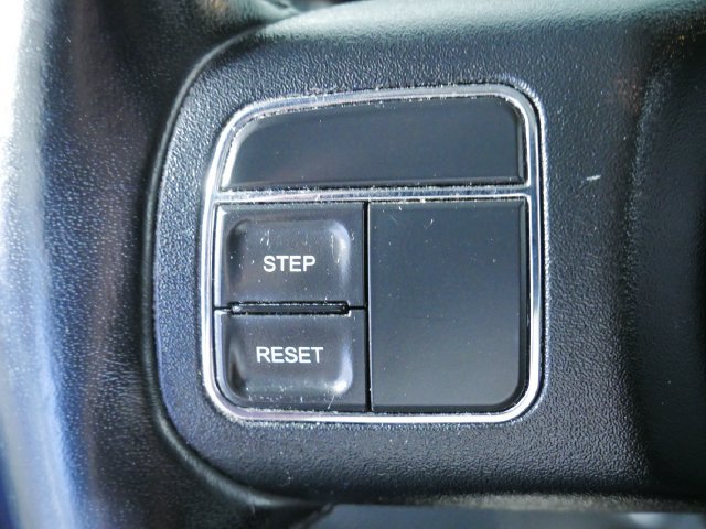 Used 2017 Jeep Wrangler Unlimited Sahara AWD/4WD image 22