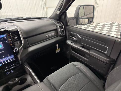 New 2026 RAM 2500 Big Horn AWD/4WD image 14
