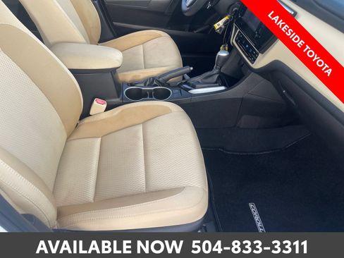 Used 2017 Toyota Corolla LE FWD image 16