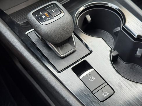 Used 2023 Nissan Rogue SV w/ SV Premium B Package FWD image 27