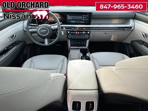 Used 2025 Hyundai Tucson Limited AWD/4WD image 15