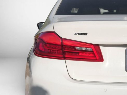 Used 2019 BMW 530i xDrive image 57