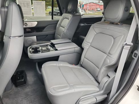 Used 2019 Lincoln Navigator Reserve w/ Cargo Package image 8