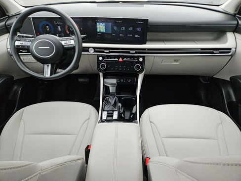 Used 2025 Hyundai Tucson SEL FWD image 19