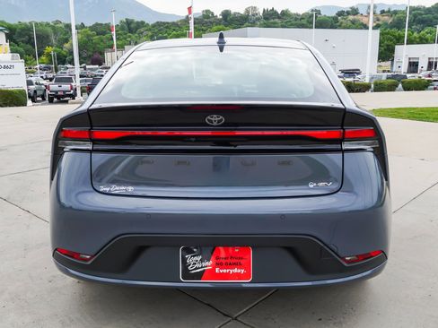 Certified 2025 Toyota Prius LE AWD/4WD image 7