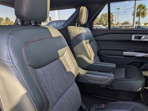 Used 2022 Ford Explorer Timberline w/ Timberline Technology Package image 32