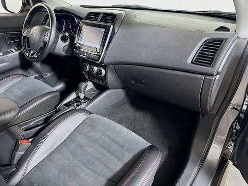 Used 2024 Mitsubishi Outlander Sport ES image 27