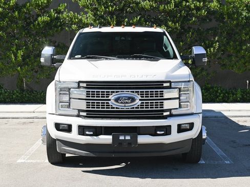 Used 2019 Ford F450 Platinum w/ Platinum Ultimate Package image 2