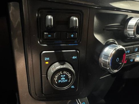 Used 2022 Ford F150 XLT w/ Equipment Group 302A High AWD/4WD image 38