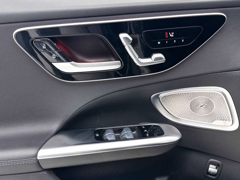 Used 2024 Mercedes-Benz C 300 Sedan w/ Exclusive Trim Package image 28
