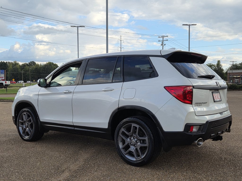 Used 2023 Honda Passport EX-L image 7