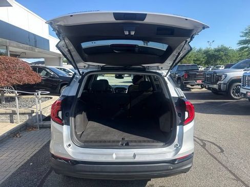 Used 2021 GMC Terrain SLE w/ Driver Convenience Package AWD/4WD image 21
