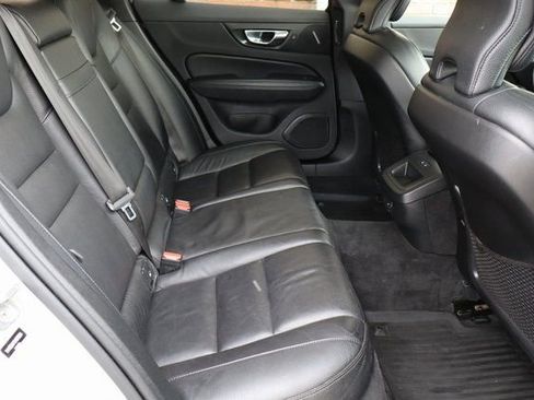 Used 2021 Volvo V60 T5 Cross Country w/ Climate Package AWD/4WD image 41