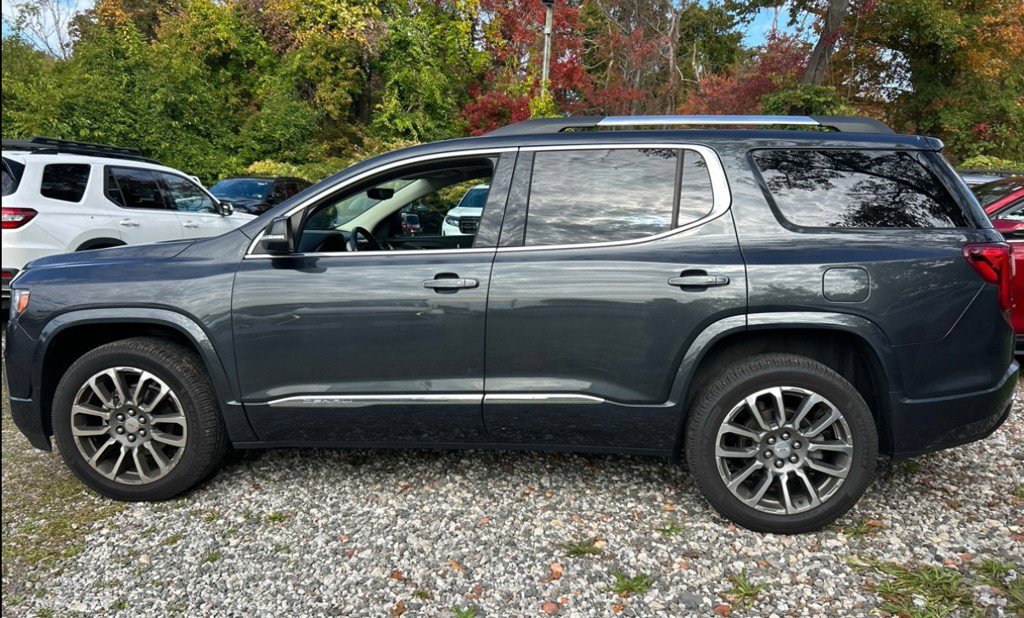 Used 2022 GMC Acadia Denali w/ Denali Technology Package AWD/4WD image 5
