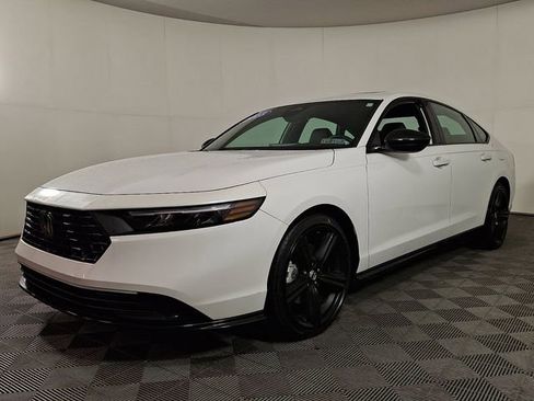 Used 2023 Honda Accord Sport image 6