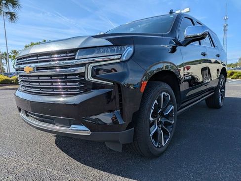 Used 2022 Chevrolet Tahoe Premier RWD image 9