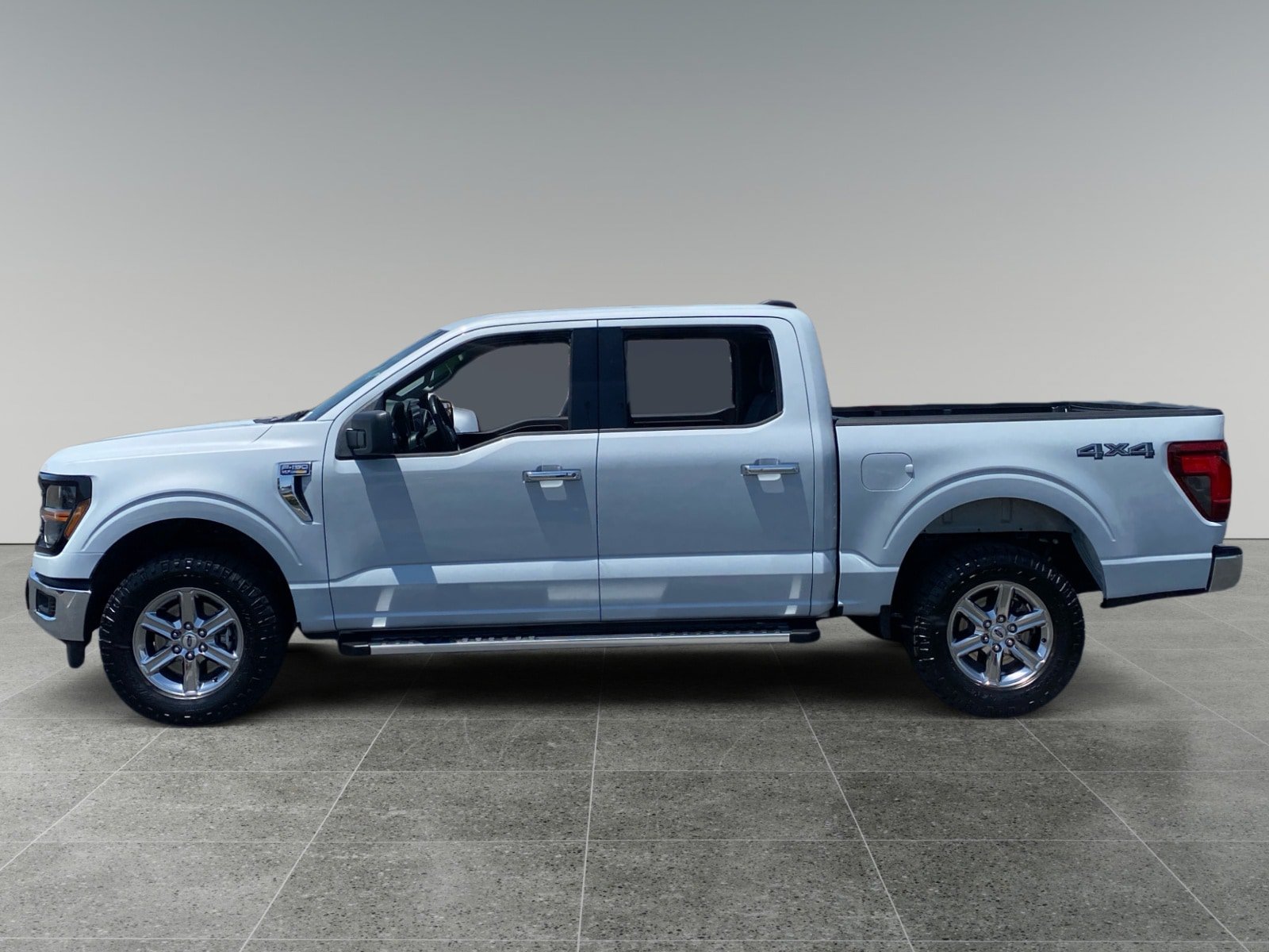 Used 2025 Ford F150 XLT w/ Equipment Group 301A Standard AWD/4WD image 2