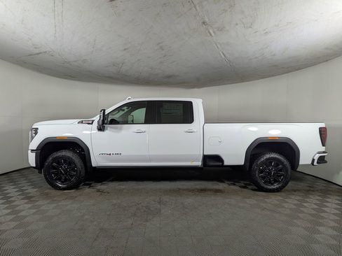 New 2026 GMC Sierra 3500 AT4 w/ AT4 Premium Plus Package image 3