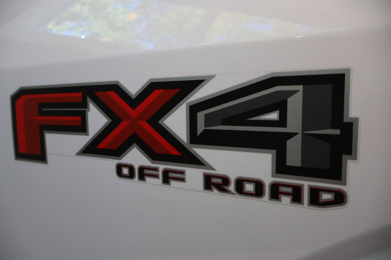 Used 2015 Ford F150 XLT w/ Equipment Group 302A Luxury AWD/4WD image 13