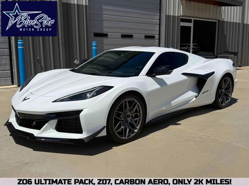 Used 2024 Chevrolet Corvette Z06 w/ Z07 Performance Package w/ Z07 Performance Package RWD image 1