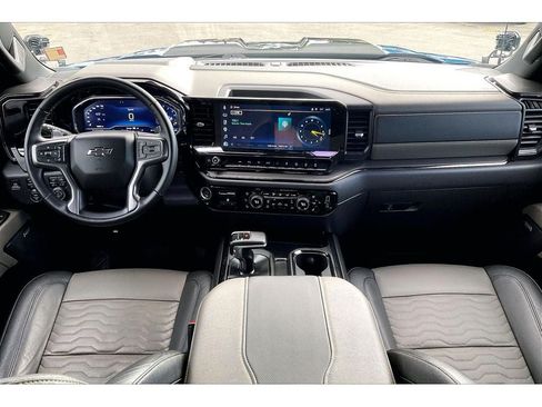 Used 2023 Chevrolet Silverado 1500 ZR2 w/ Technology Package AWD/4WD image 17