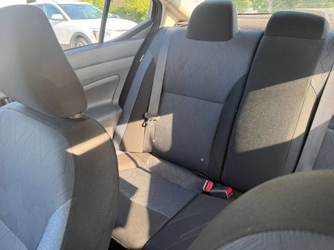 Used 2025 Nissan Versa SV FWD image 37