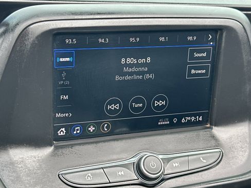 Used 2020 Chevrolet Camaro LT image 17