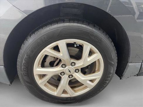 Used 2020 Chevrolet Equinox LT image 9