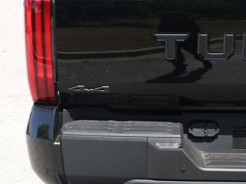 New 2026 Toyota Tundra SR5 AWD/4WD image 18