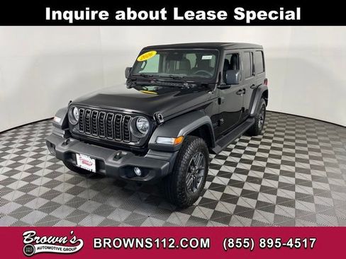 Used 2026 Jeep Wrangler Unlimited Sport AWD/4WD image 3