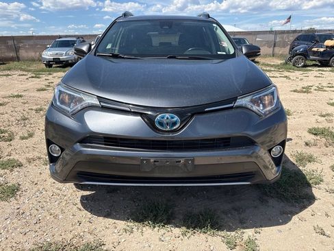 Used 2017 Toyota RAV4 XLE w/ Convenience Package AWD/4WD image 8