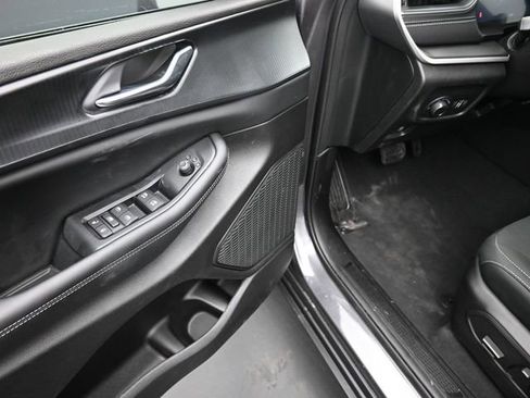 New 2026 Jeep Grand Cherokee L Laredo w/ MOPAR Finishing Package AWD/4WD image 14