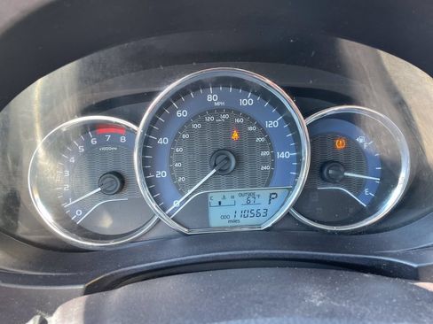 Used 2015 Toyota Corolla LE FWD image 17