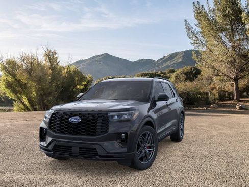 Used 2026 Ford Explorer ST-Line w/ ST-Line Street Pack RWD image 2