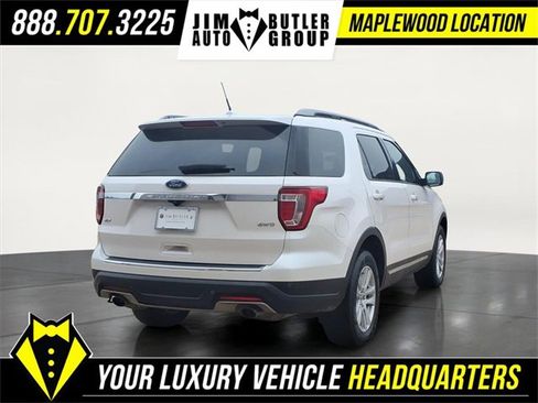 Used 2018 Ford Explorer XLT w/ Equipment Group 202A image 4