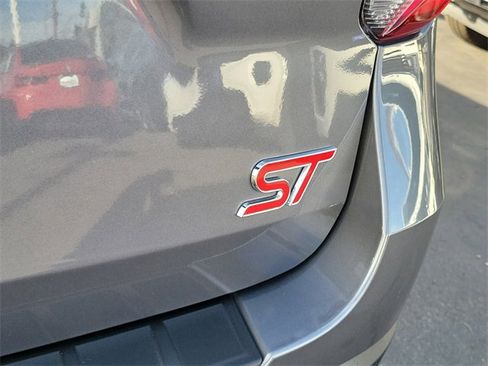 Certified 2021 Ford Explorer ST w/ Equipment Group 401A image 23