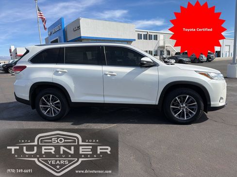 Certified 2019 Toyota Highlander XLE image 2
