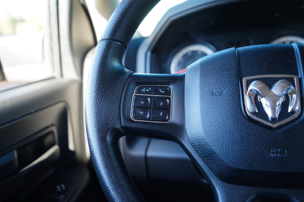 Used 2017 RAM 1500 Express AWD/4WD image 29