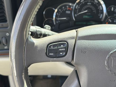Used 2003 Cadillac Escalade AWD image 17