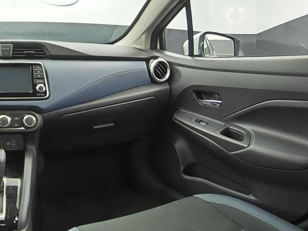 Used 2024 Nissan Versa SV FWD image 15