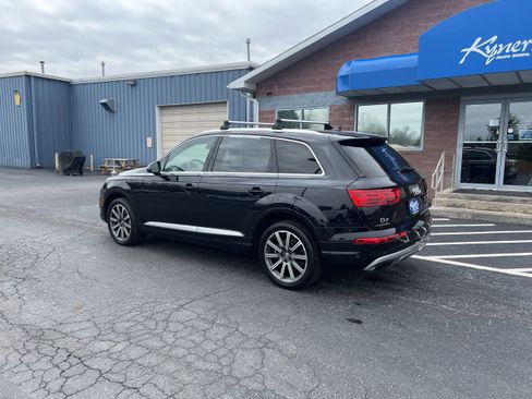 Used 2019 Audi Q7 3.0T Prestige w/ Prestige Package image 4