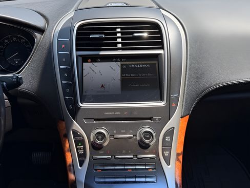Used 2016 Lincoln MKX Reserve w/ Climate Package AWD/4WD image 20