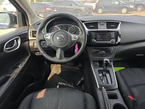 Used 2018 Nissan Sentra SV FWD image 8