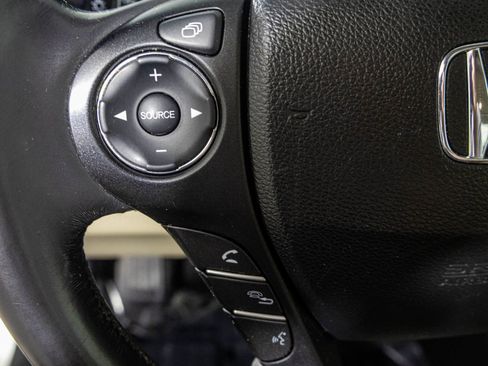 Used 2014 Honda Accord EX-L image 32