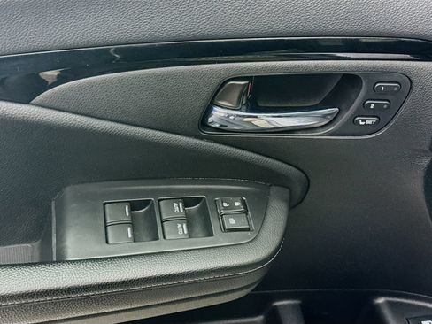 Used 2018 Honda Ridgeline RTL-T image 19