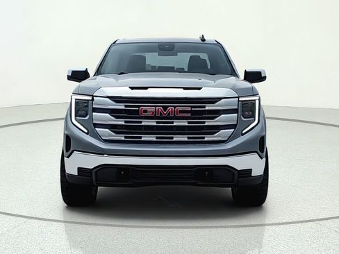 Used 2023 GMC Sierra 1500 SLE w/ Enhanced Capability Package AWD/4WD image 2