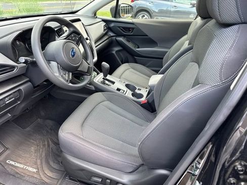 Used 2024 Subaru Crosstrek 2.0i Premium AWD/4WD image 2